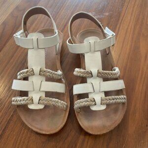 Girl's Lucky Brand Sandals Size 1